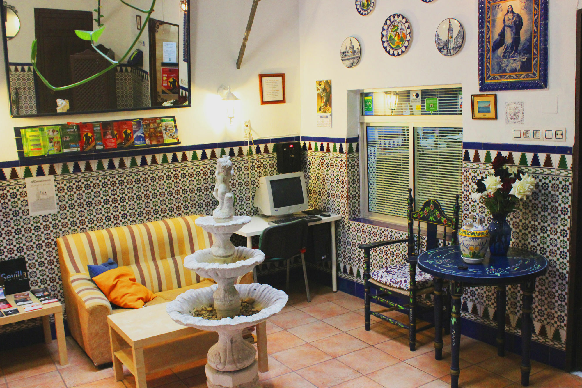 Pension Lisdos Sevilla Exterior foto